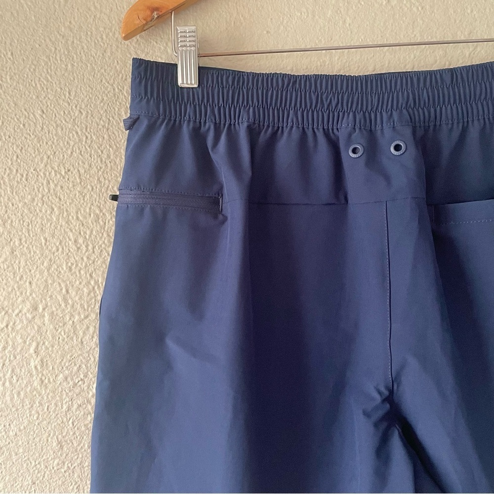 Lands’ End Active Shorts Men’s M Navy 8.5” Inseam Utility Hiking Outdoors - Picture 8 of 11